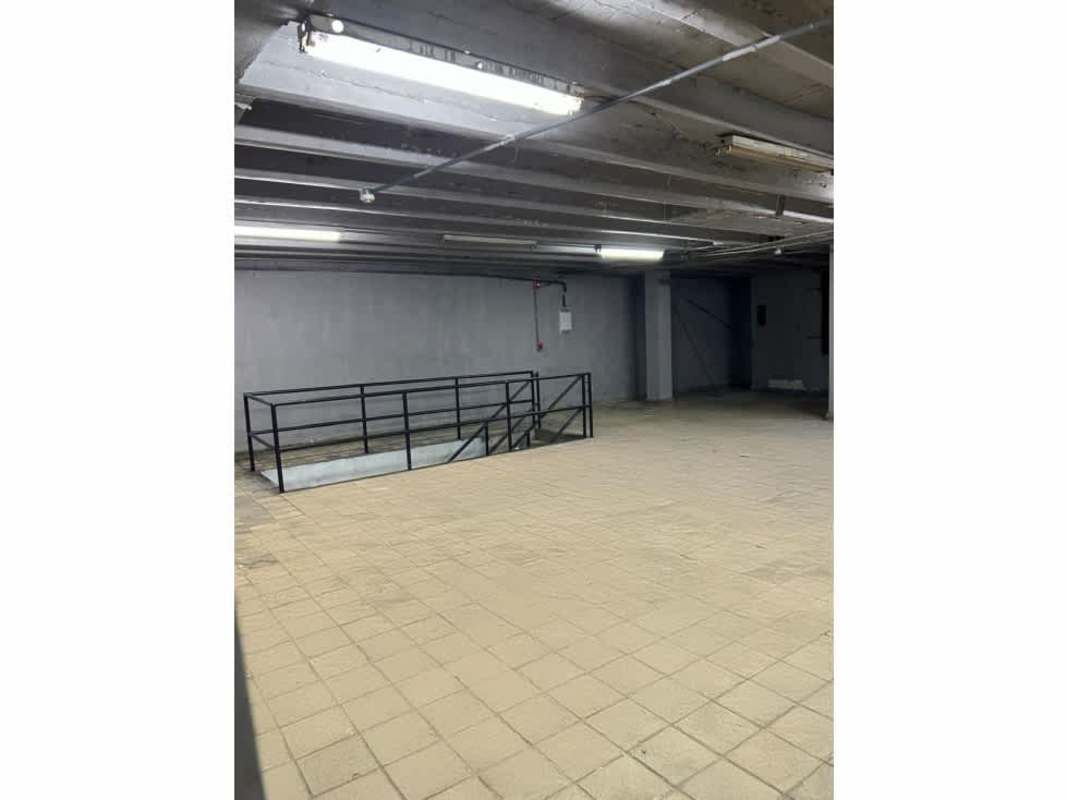Spacious basement in industrial warehouse Calidonia Panama