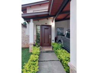House for Sale in Nuevo Emperador - 3 bedrooms