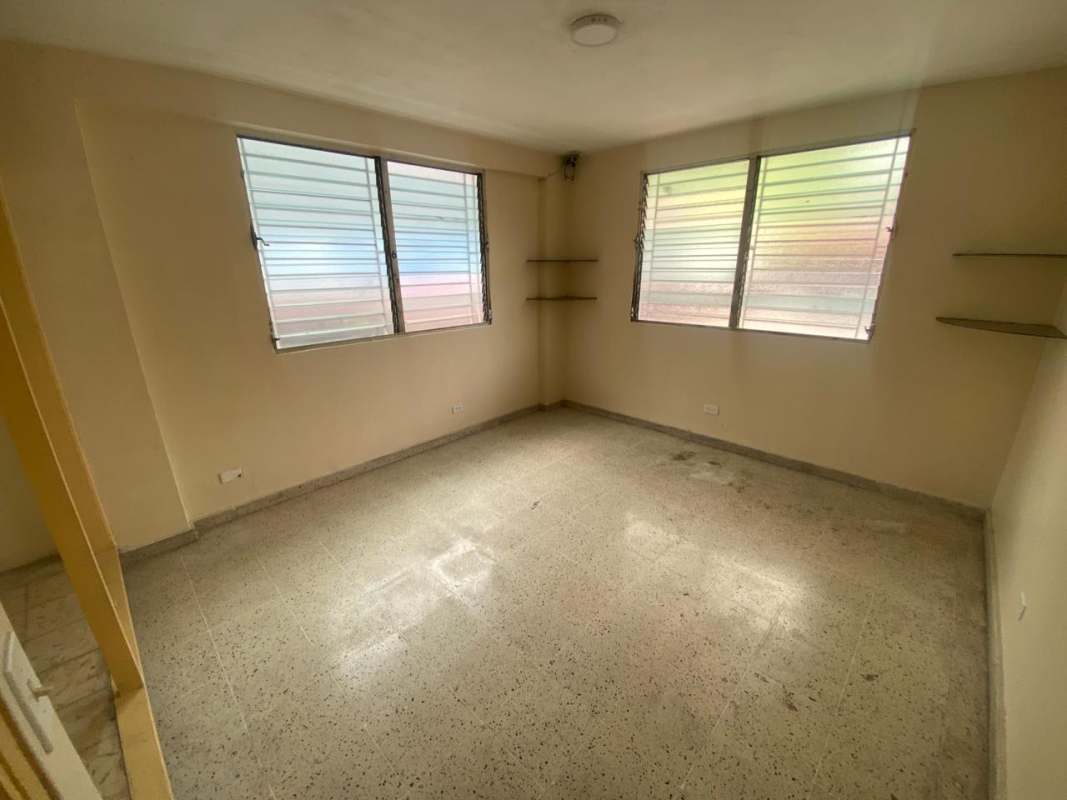 Commercial space with natural light, security windows, in Via Brasil shopping plaza Obarrio Panama City