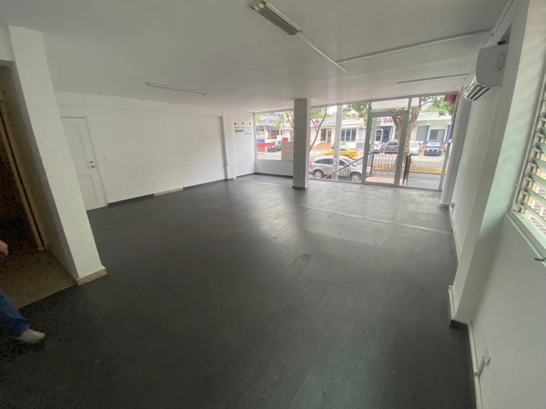 Commercial space for rent with large windows facing busy Via Brasil in Obarrio Panama City