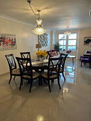 Apartment for Sale in San Francisco - 2 bedrooms