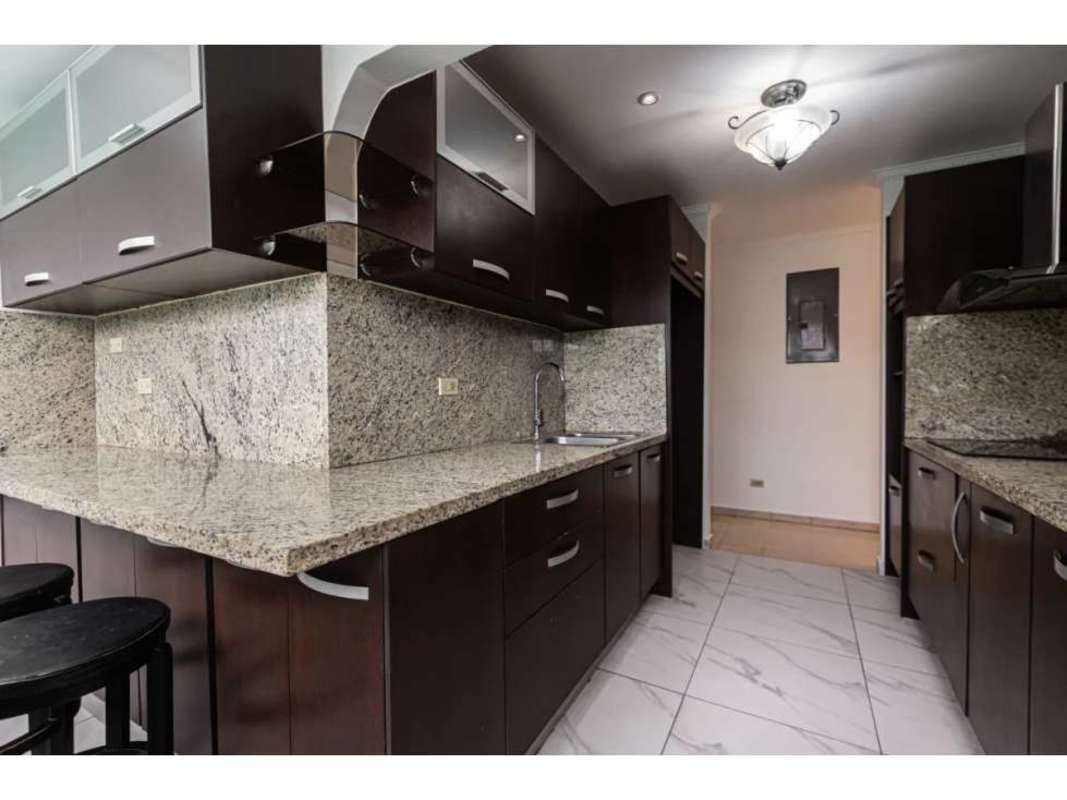 Bright bedroom with AC unit, large closet, tiled floor in Villa Rica Rio Abajo Panama