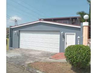 House for Rent in Altos de Panamá - 4 bedrooms