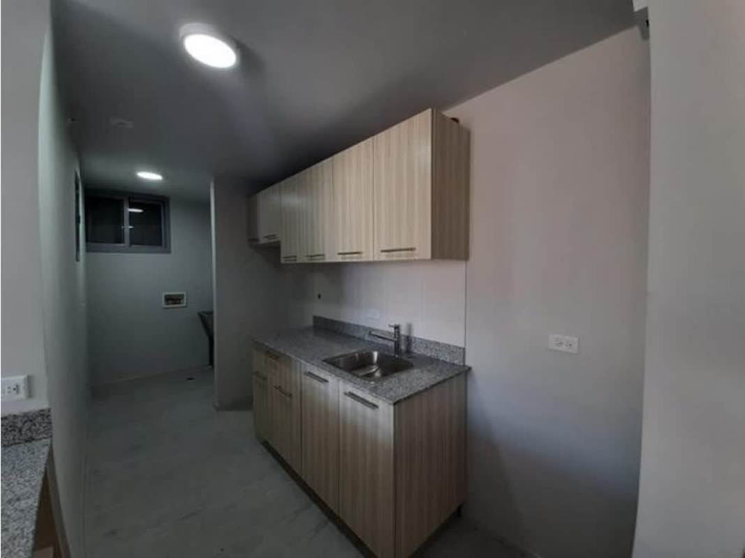 Second bedroom with closet large window ceramic flooring PH Bella Natura Los Andes Panama