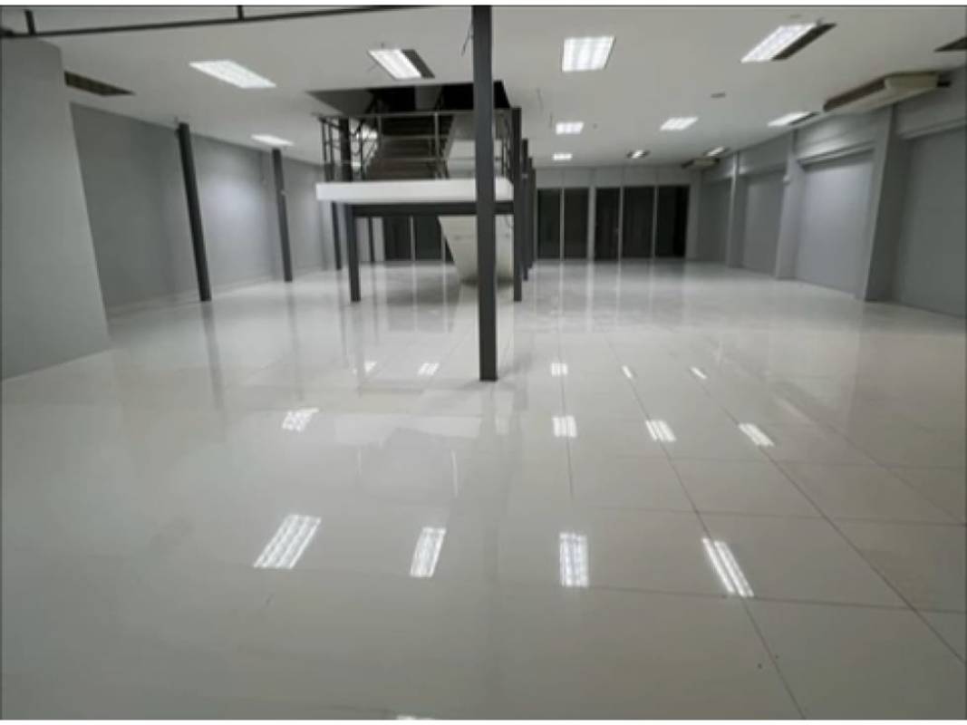 Interior double height commercial space in Obarrio with tiled floors