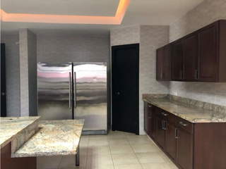 Luxury House for Sale in Costa del Este - 3 bedrooms