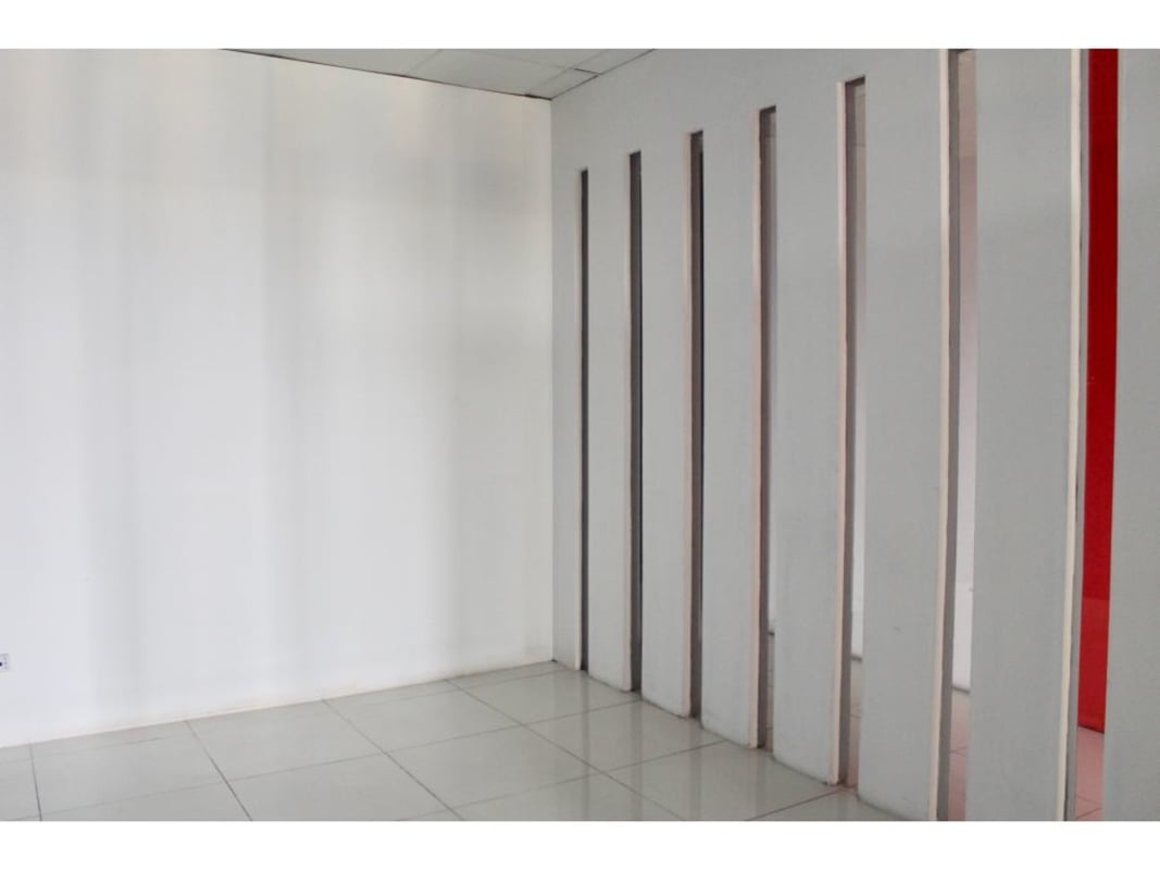 Modern open commercial interior space with partitions and tiled floor at Display Plaza Via Brasil Panama