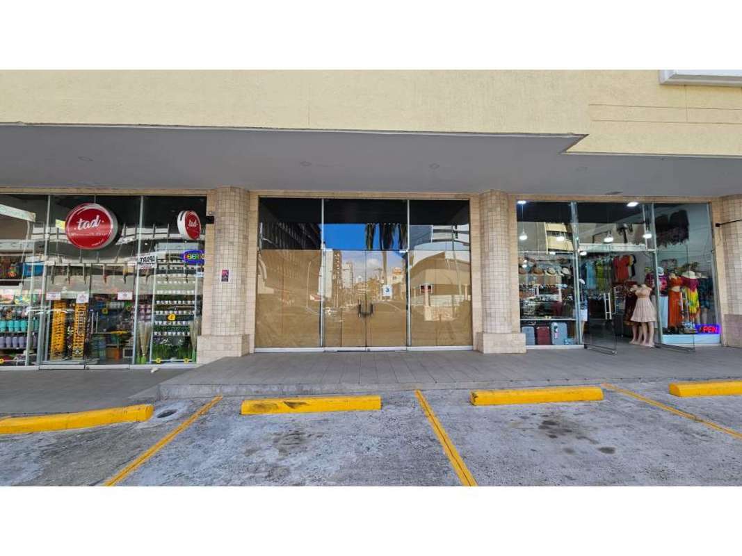 Retail and office commercial plaza at Waymore Hotel with glass storefronts in Panama City