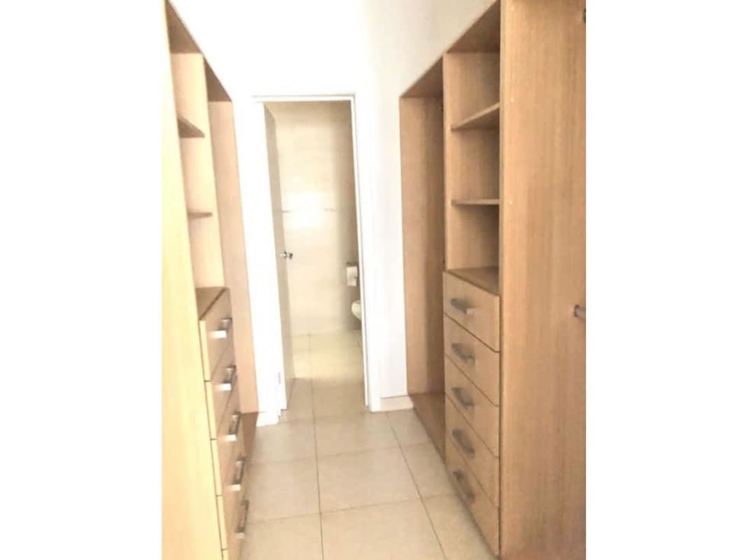 Luxury Oceanfront 2BR Apartment PH Waters on the Bay