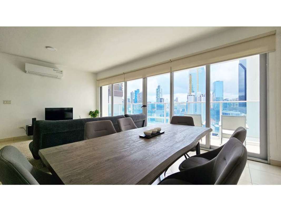 Oceanfront infinity pool overlooking Pacific and city skyline in PH Waters on the Bay Panama