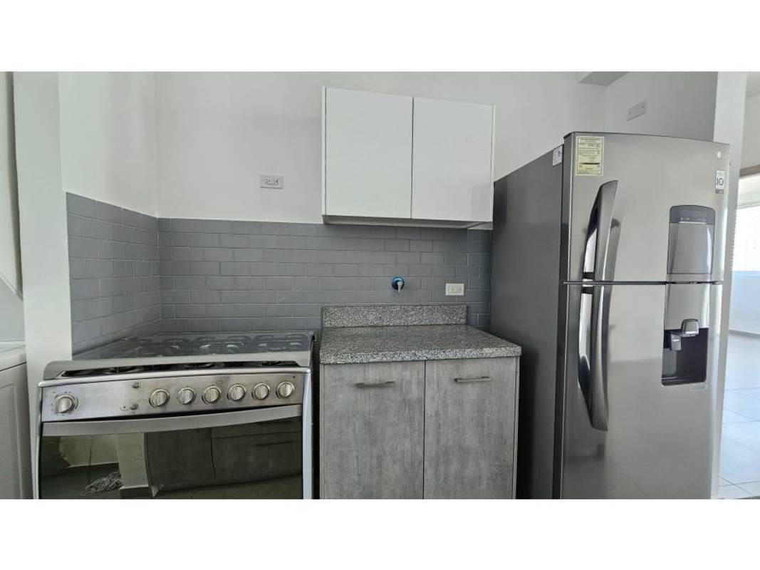 Modern bathroom with glass-enclosed shower in PH Signature Point Panama City