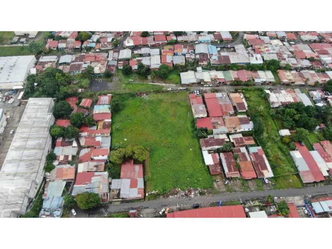 Aerial of centrally located flat lot in Juan Díaz ideal for mixed-use projects