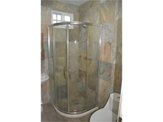 Bedroom with window, closet and neutral tones in PH Maja Llano Grande Penonomé Panama