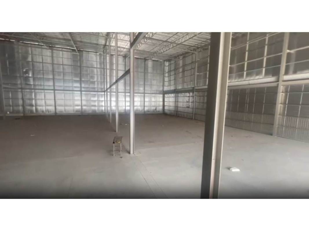 Empty warehouse storage space with high ceilings wide column span in Panama