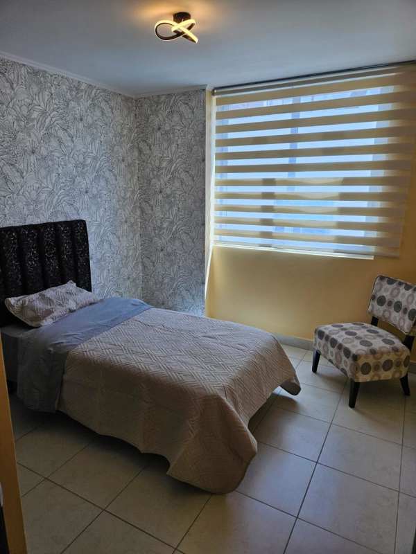 Kids bedroom with patterned wall, AC, blinds in PH Midtown El Cangrejo Panama
