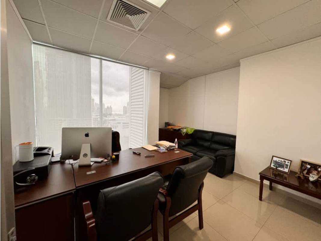 Private executive office with glass partitions central air ceramic tile Calle 50 Panama