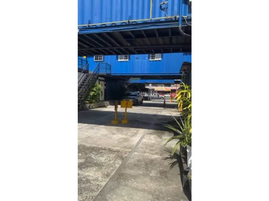 Structures on commercial lot corner Via España Via Porras with retail stores and apartments in Bella Vista Panama