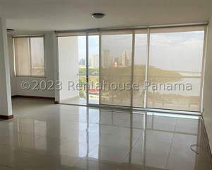 Apartment for Sale in San Francisco - 3 bedrooms