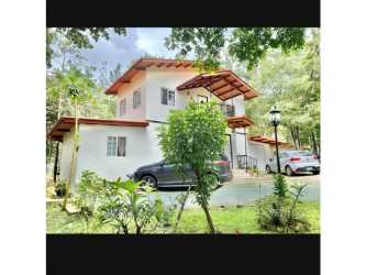 Spacious balcony with mountain forest views in Altos de Cerro Azul home