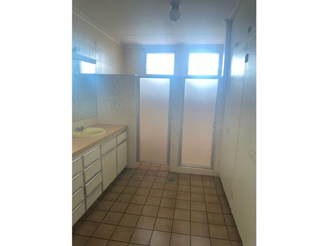 Kitchen space with countertop, windows, and cabinetry house for rent Altos del Golf San Francisco Panama