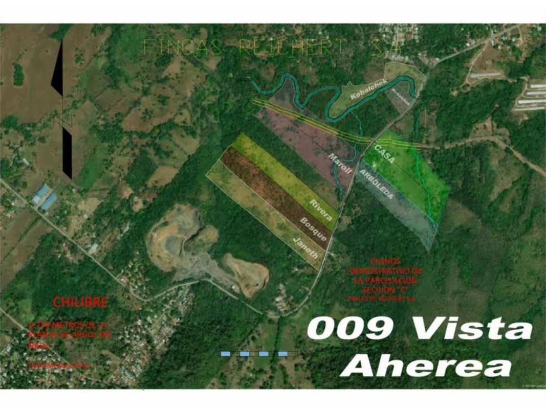 Official farm plot cadastral map with contour and boundary lines near Panama City