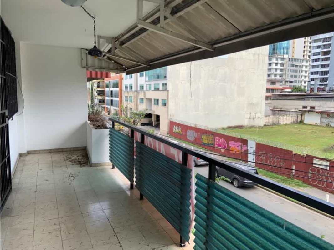 Bedroom with built-in closet, ceiling fan, and AC-ready in Panama apartment