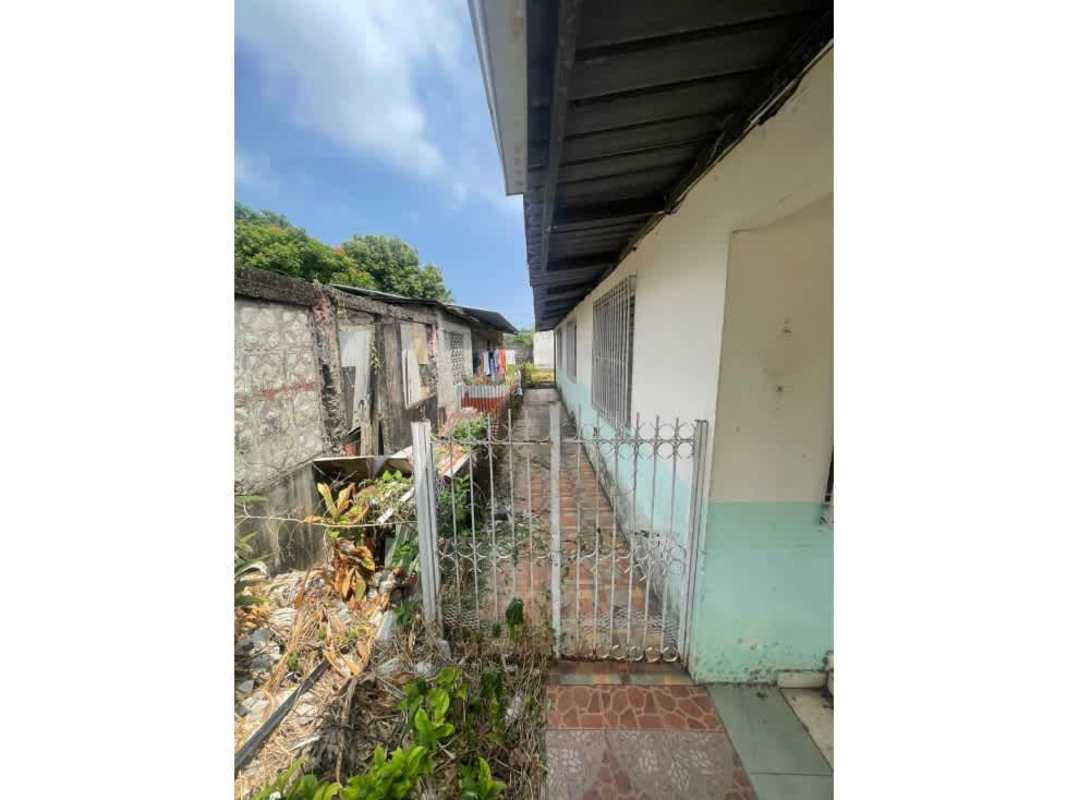 Backyard area with single-story house and patio in Parque Lefevre Panama ideal for development