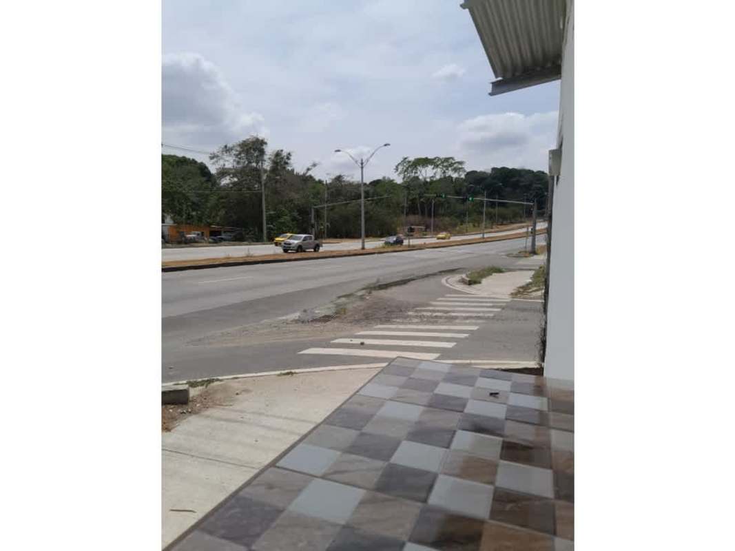 Busy roadside with gas station near Gonzalillo Panama commercial lot for sale