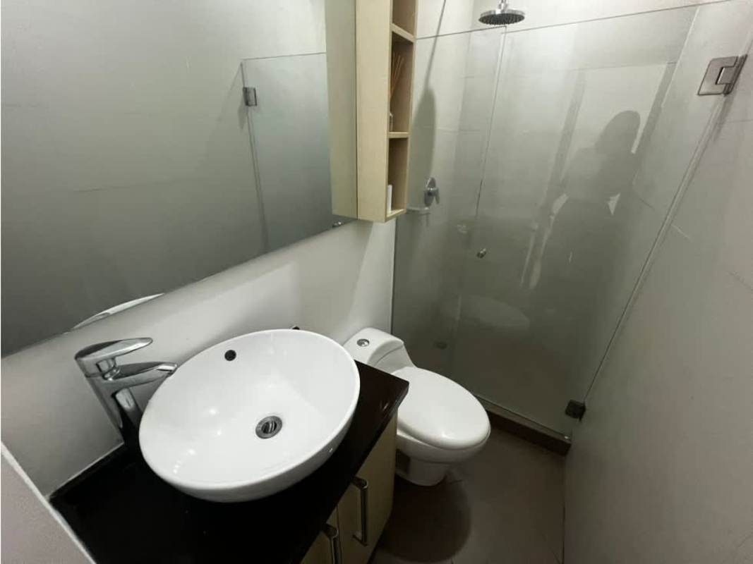 Rooftop swimming pool with panoramic city skyline view in PH Luma Tower Panama