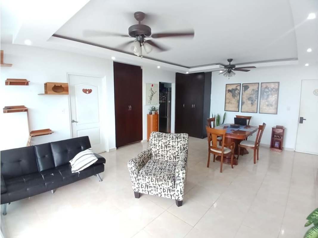 Ample master bedroom with large window, built-in closet, split AC and ocean & skyline view in PH Vivendi Tower Edison Park Panama