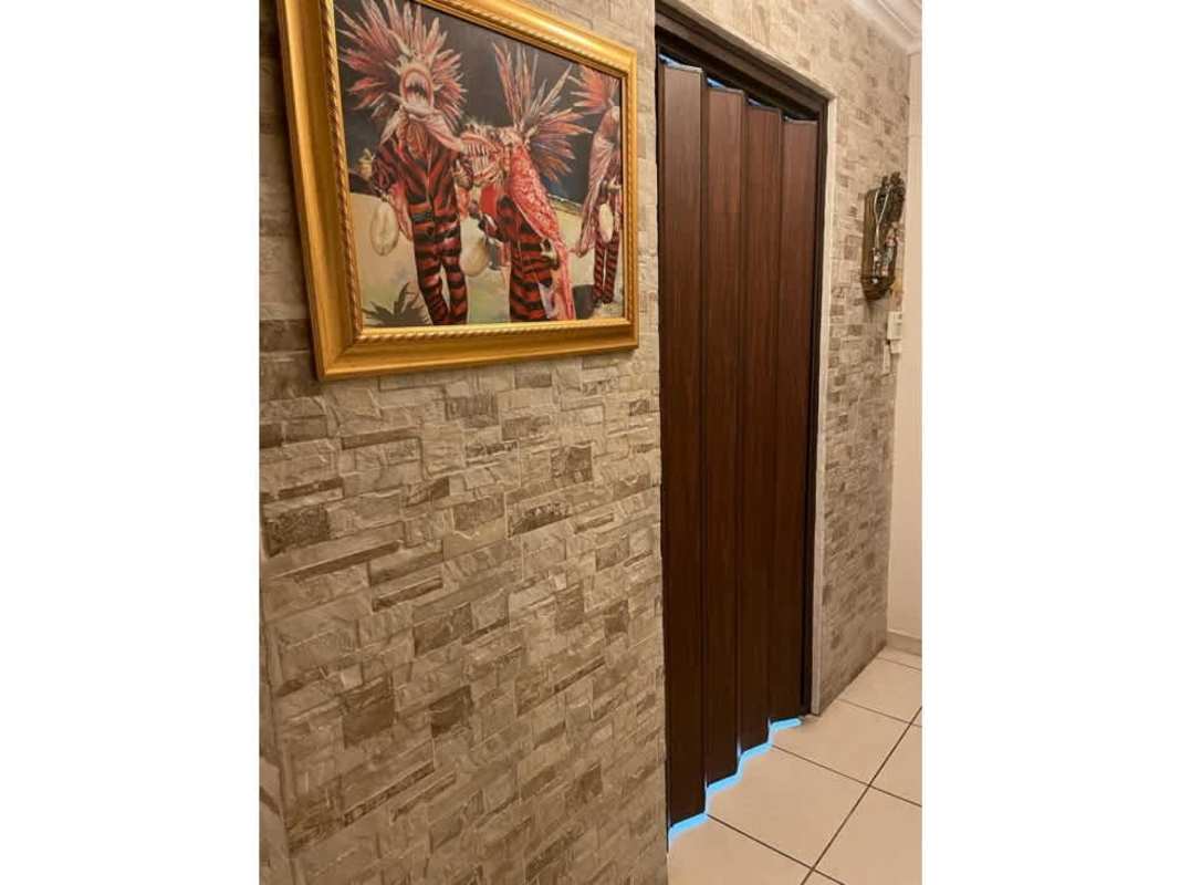 Bedroom with built-in closet and AC unit in PH Coco Mar Coco del Mar Panama