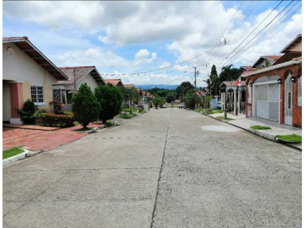 House for Sale Quintas Reales Villa Zaita 3BR 2BA 304m²