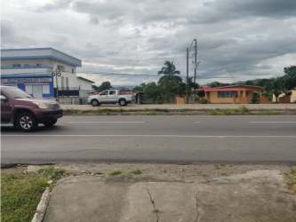 Commercial 2146m2 land roadside Penonomé Panama high traffic visibility fenced