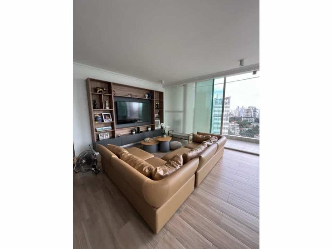 Bright dining space corner windows, city skyline in PH Altamira Residences Bella Vista Panama City