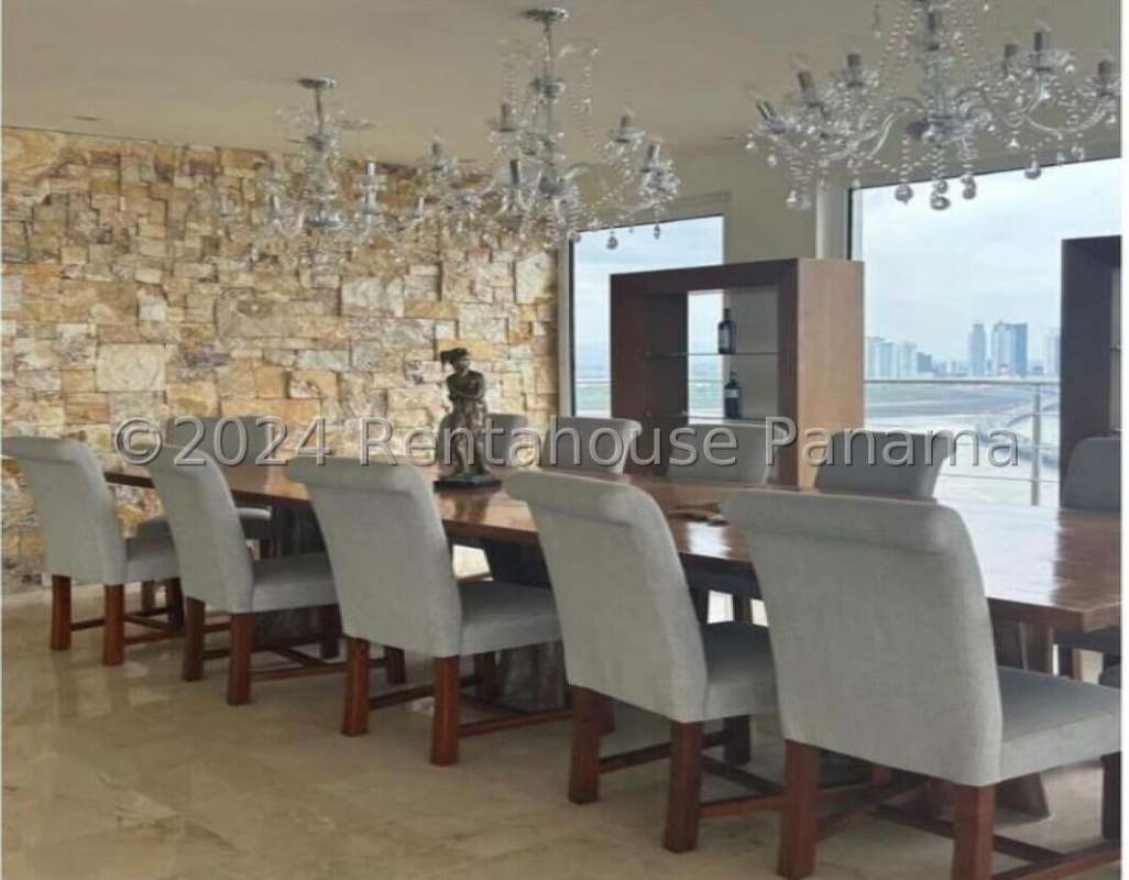 Private balcony overlooking Pacific Ocean and city skyline at PH Belvedere Penthouse Panama