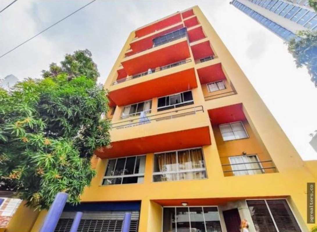 Spacious living and dining area featuring tile floor and natural light at PH Terrazas de San Francisco Panama City