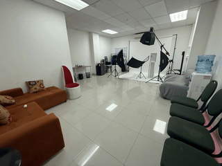 Commercial Office / Studio Space for Rent in El Carmen - 0 bedrooms