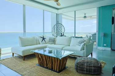 Spacious furnished dining and living room with sea views PH Rio Mar Panama
