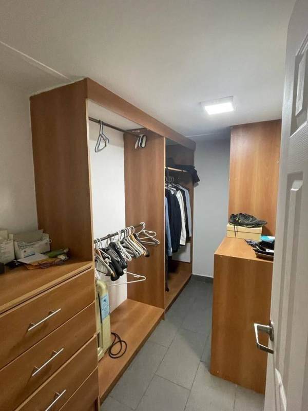 Secondary bedroom with closets and AC Punta Paitilla Panama