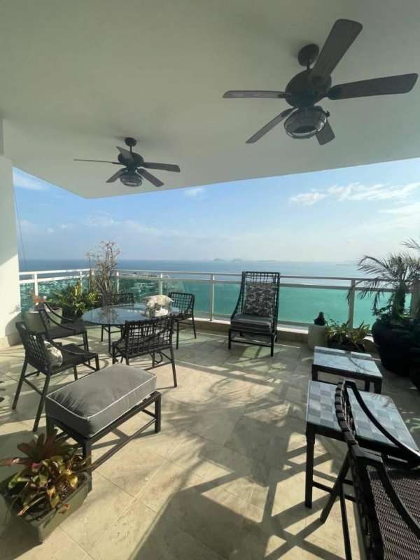 Flex space with work area and lounge in Ocean Reef Towers luxury apartment Punta Pacifica Panama