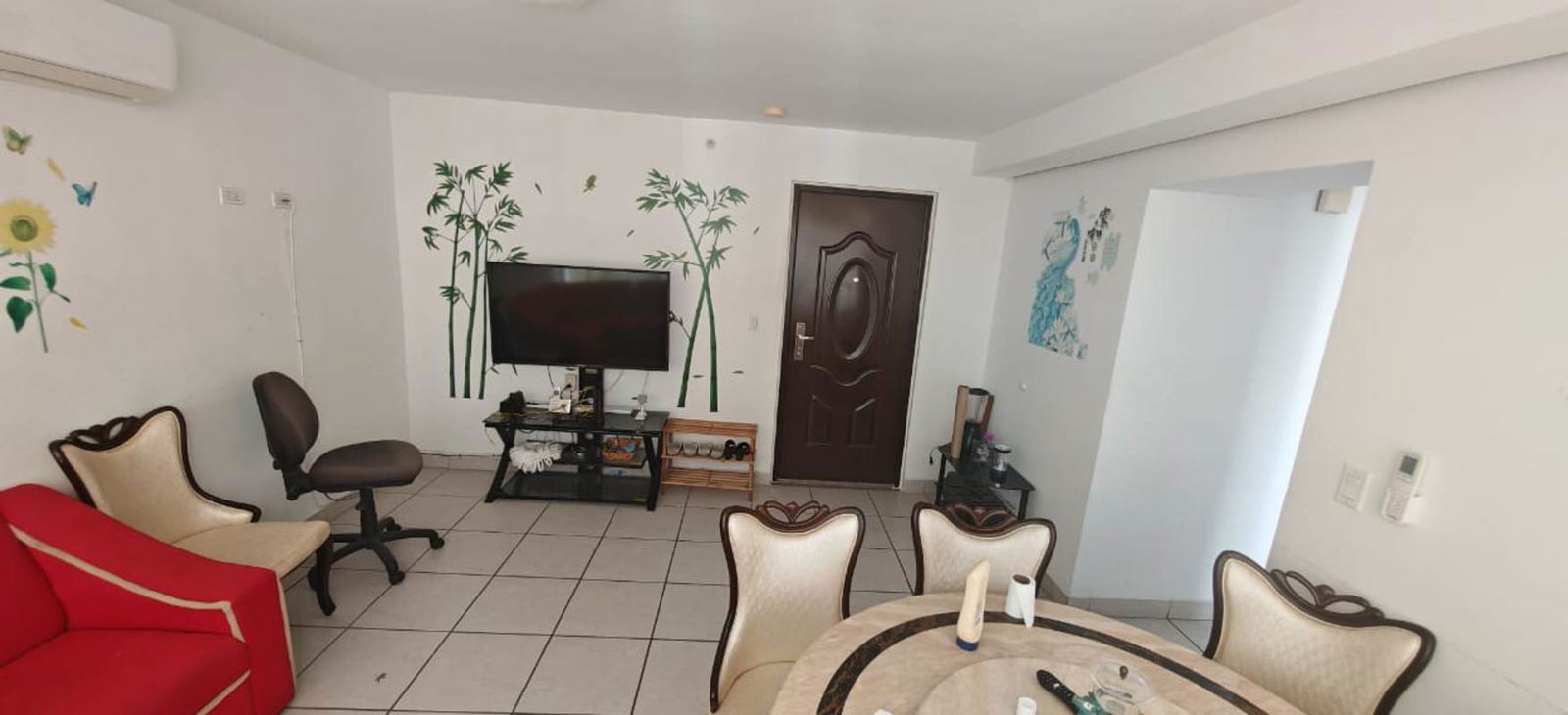 Compact kitchen with granite counters, gas stove, cabinets, window - PH Parque Lefevre