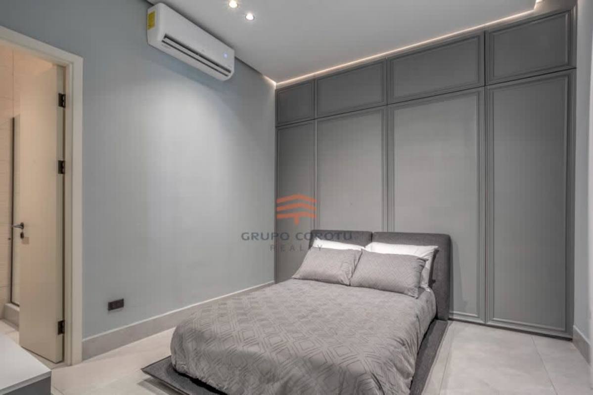 Modern minimalist bedroom with large wardrobe and ocean views in PH Grand Tower Punta Paitilla Panama City