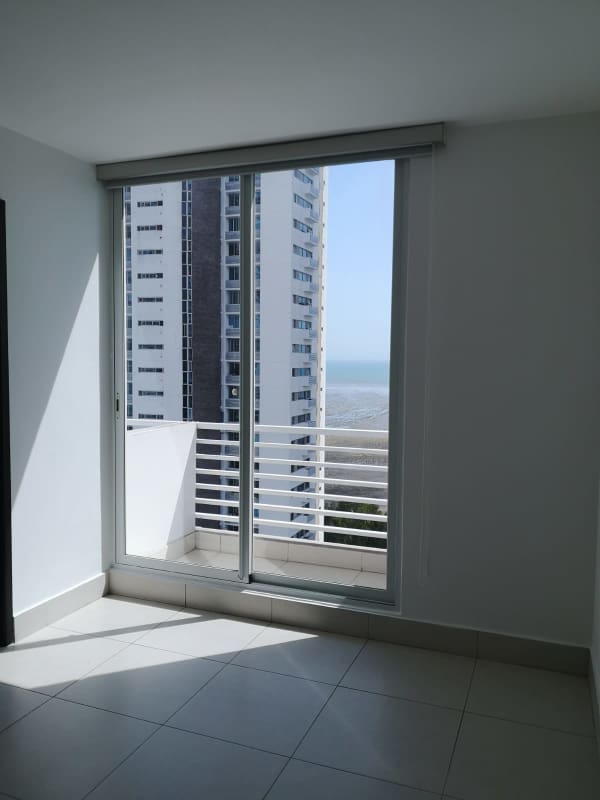 Balcony with skyline and ocean views terrace in Panama rental condo