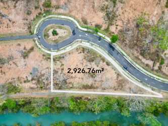 Large 2926m² lot bordered by river and curved road Buenaventura Rio Hato Panama