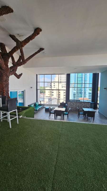 Furnished bedroom with built-in closet and AC in PH Quartier 74 Panama City