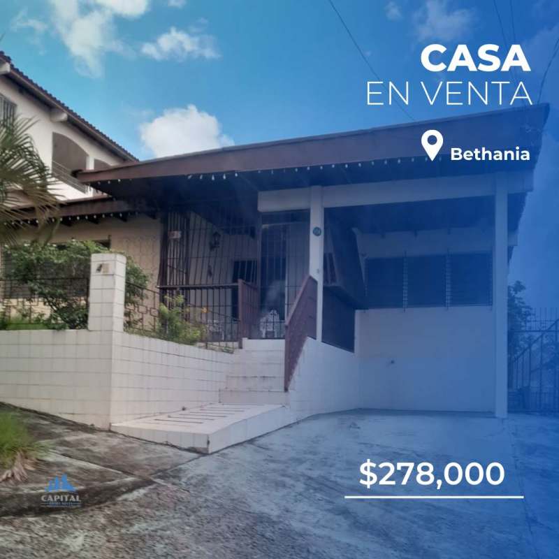 House facade with driveway and garden Betania Panama home