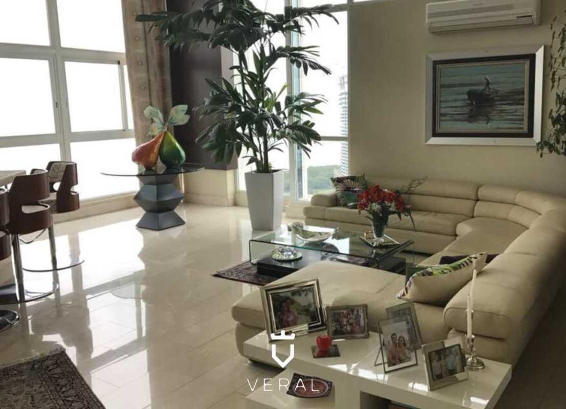 Spacious luxury living room with marble floors and ocean views PH Puntarenas Panama