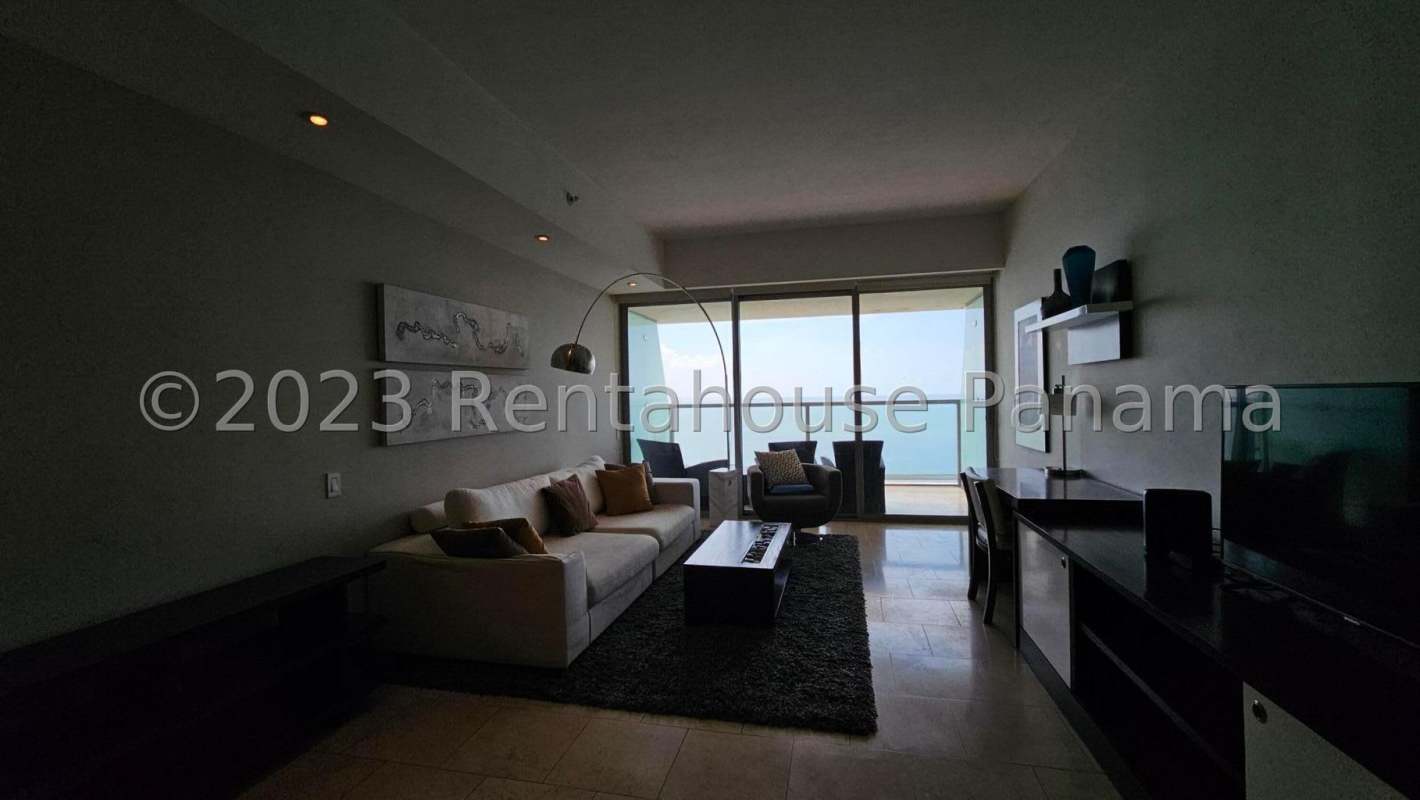 Open plan bayloft studio with ocean view balcony PH Ocean Club Punta Pacifica Panama