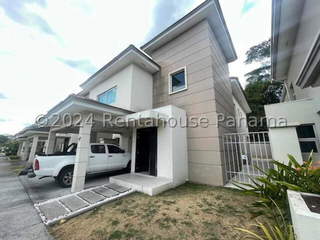 House for Rent in Altos de Santa María - 4 bedrooms