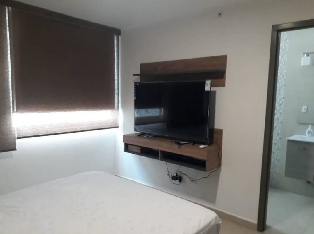 Bedroom with panoramic views, large windows, walk-in closet in PH Lumiere Costa del Este Panama